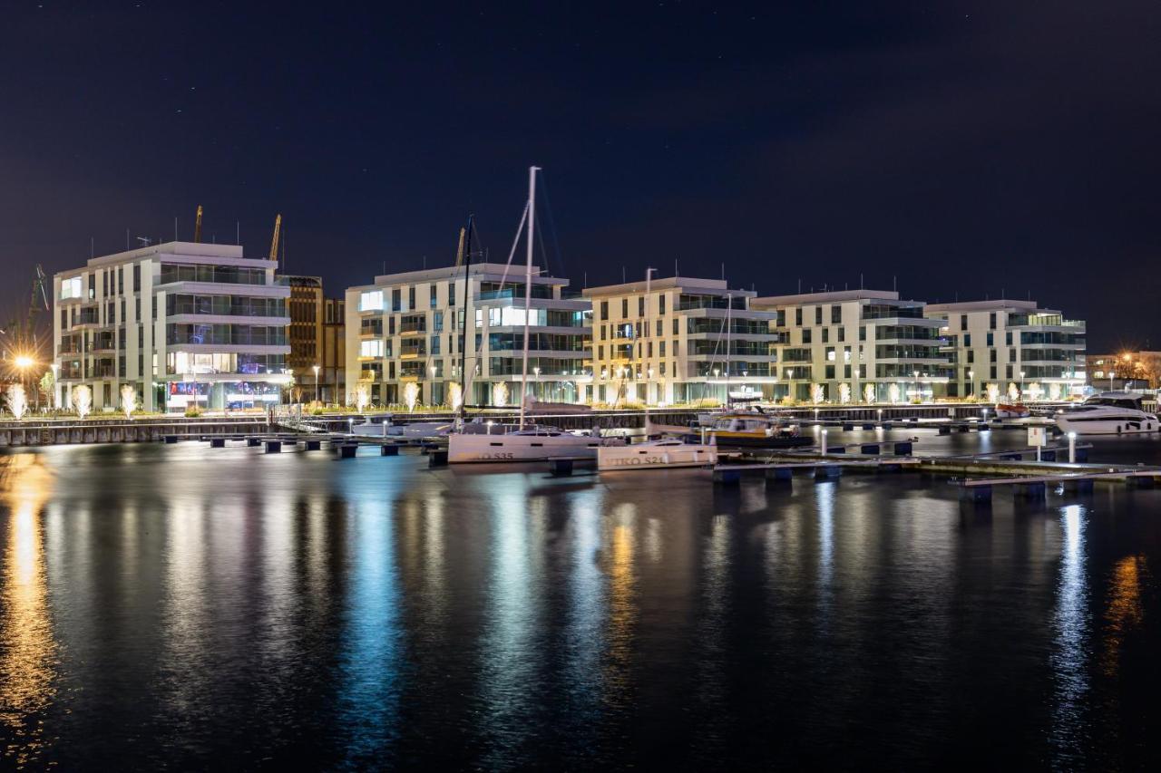 Yacht Park With Sea View By Lion Apartments Гдыня Экстерьер фото